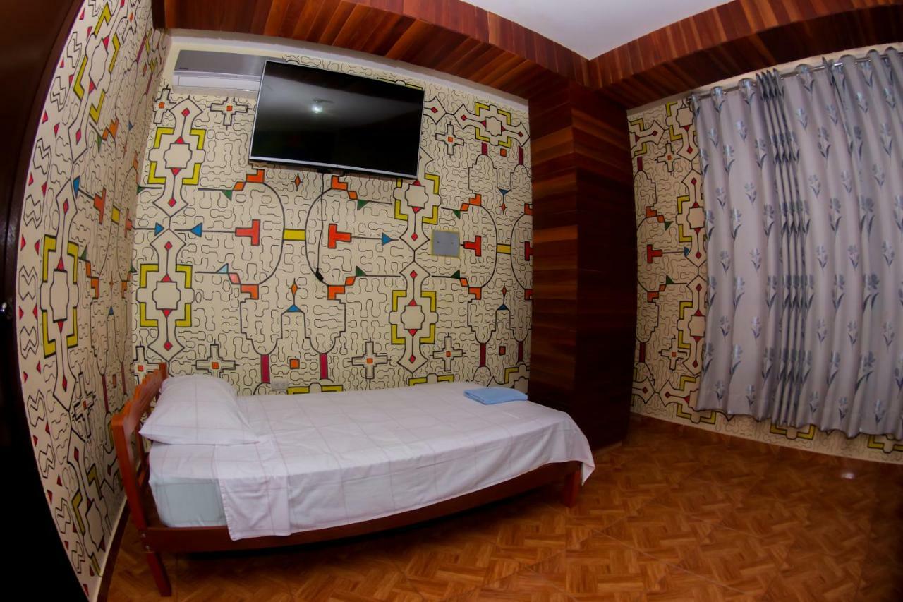 Gran Hotel Gusbet Пукалпа Екстериор снимка