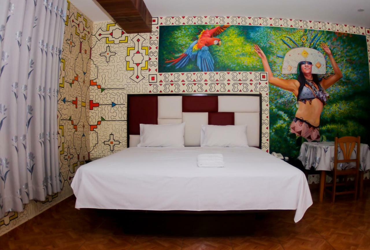 Gran Hotel Gusbet Пукалпа Екстериор снимка